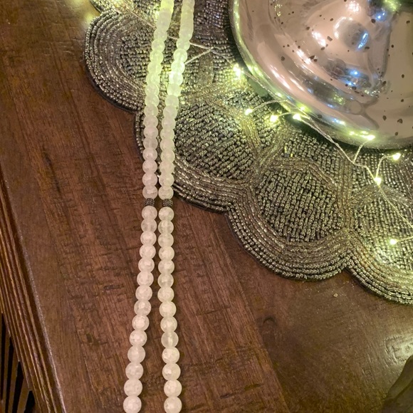 White frosted crystal bead necklace! - Picture 5 of 5